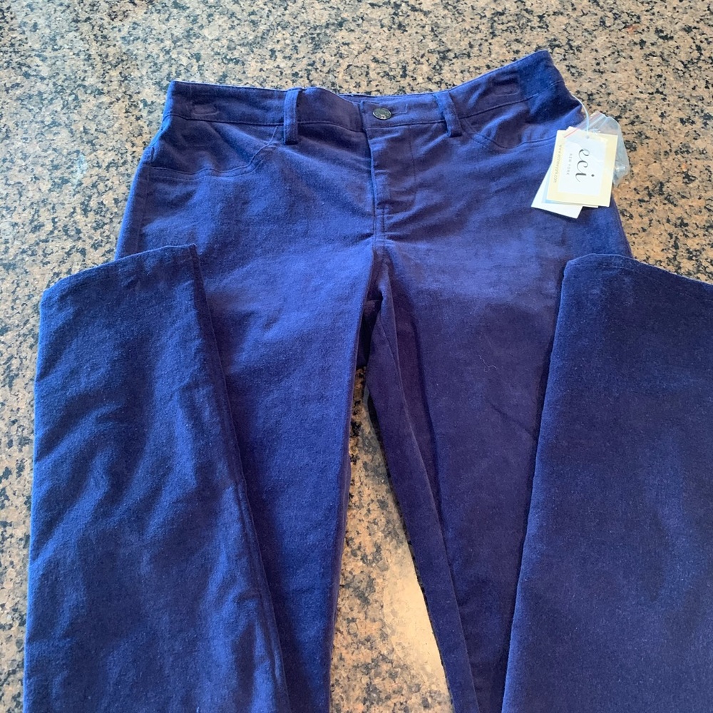 NWT. Ladies blue pants